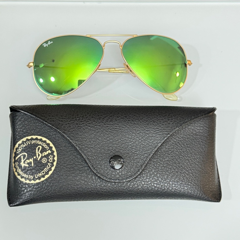 Ray-Ban Gold Aviators with Vibrant Green Lenses